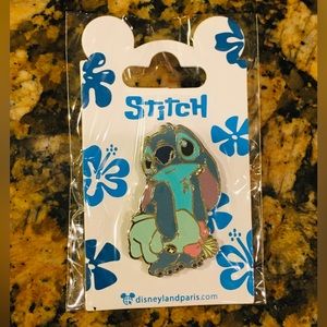 ✨ Disneyland Parks Paris Stitch Trading Pin ✨ NWT